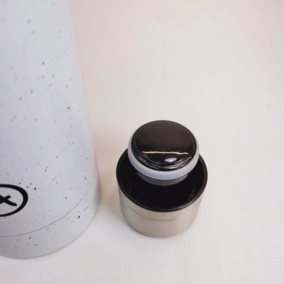 Arturia 20oz Water Bottle - Picture 5 of 5